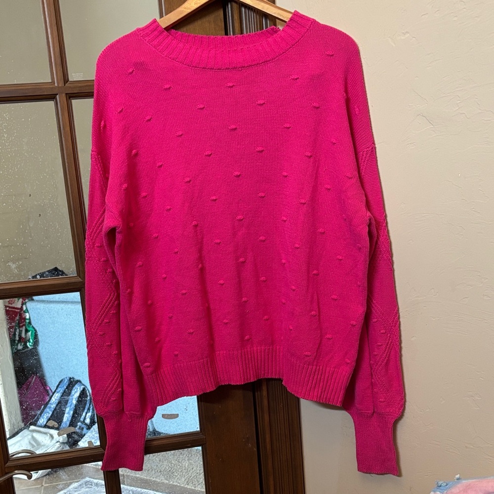 NEW crown & ivy pink rave sweater! Size xxl